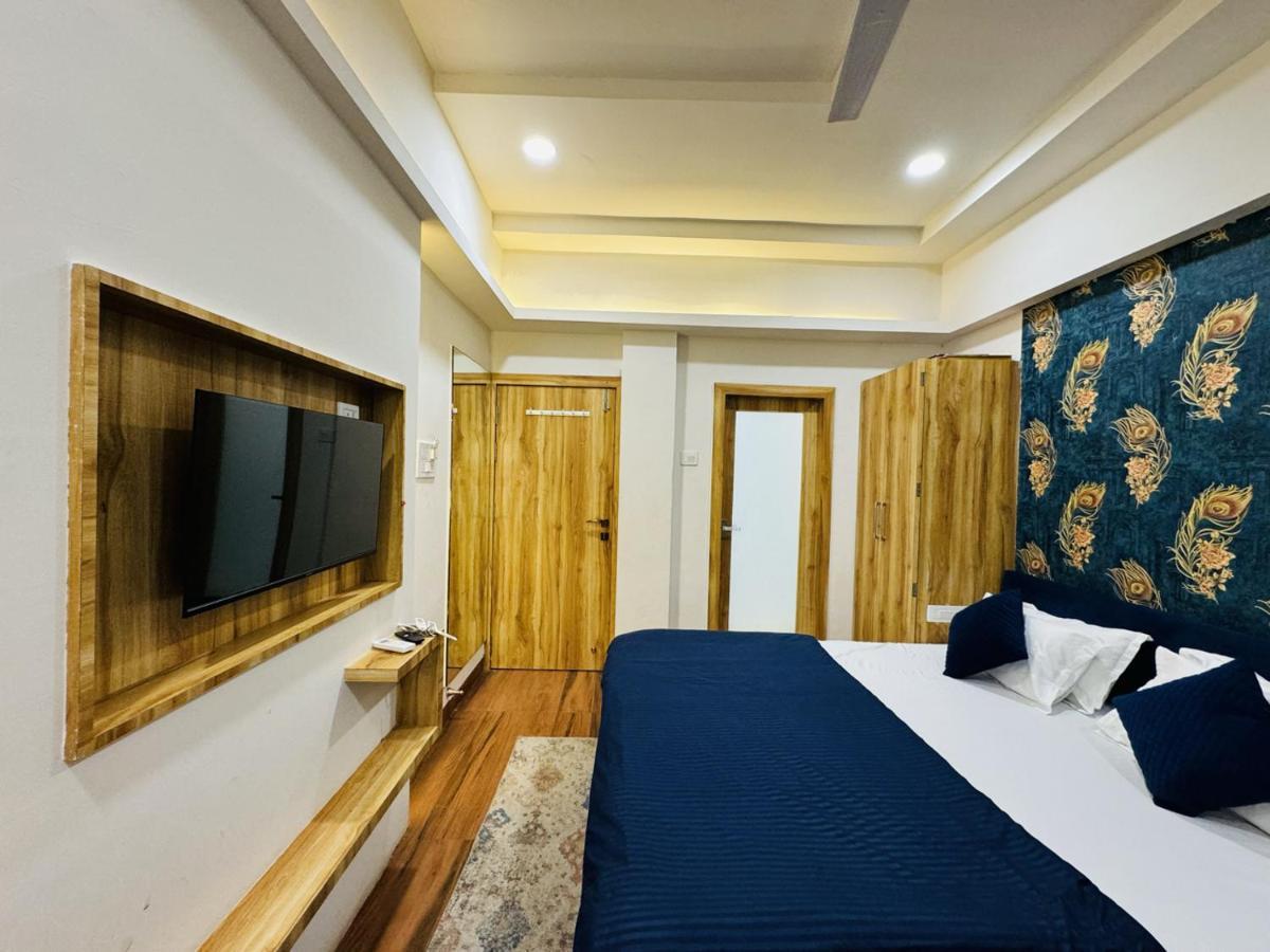 Hotel Shree Mahakal Krapa Ujjain Eksteriør billede