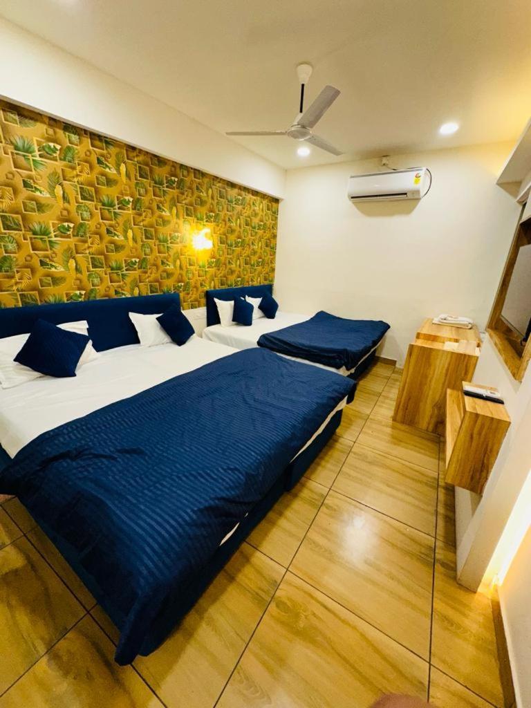 Hotel Shree Mahakal Krapa Ujjain Eksteriør billede