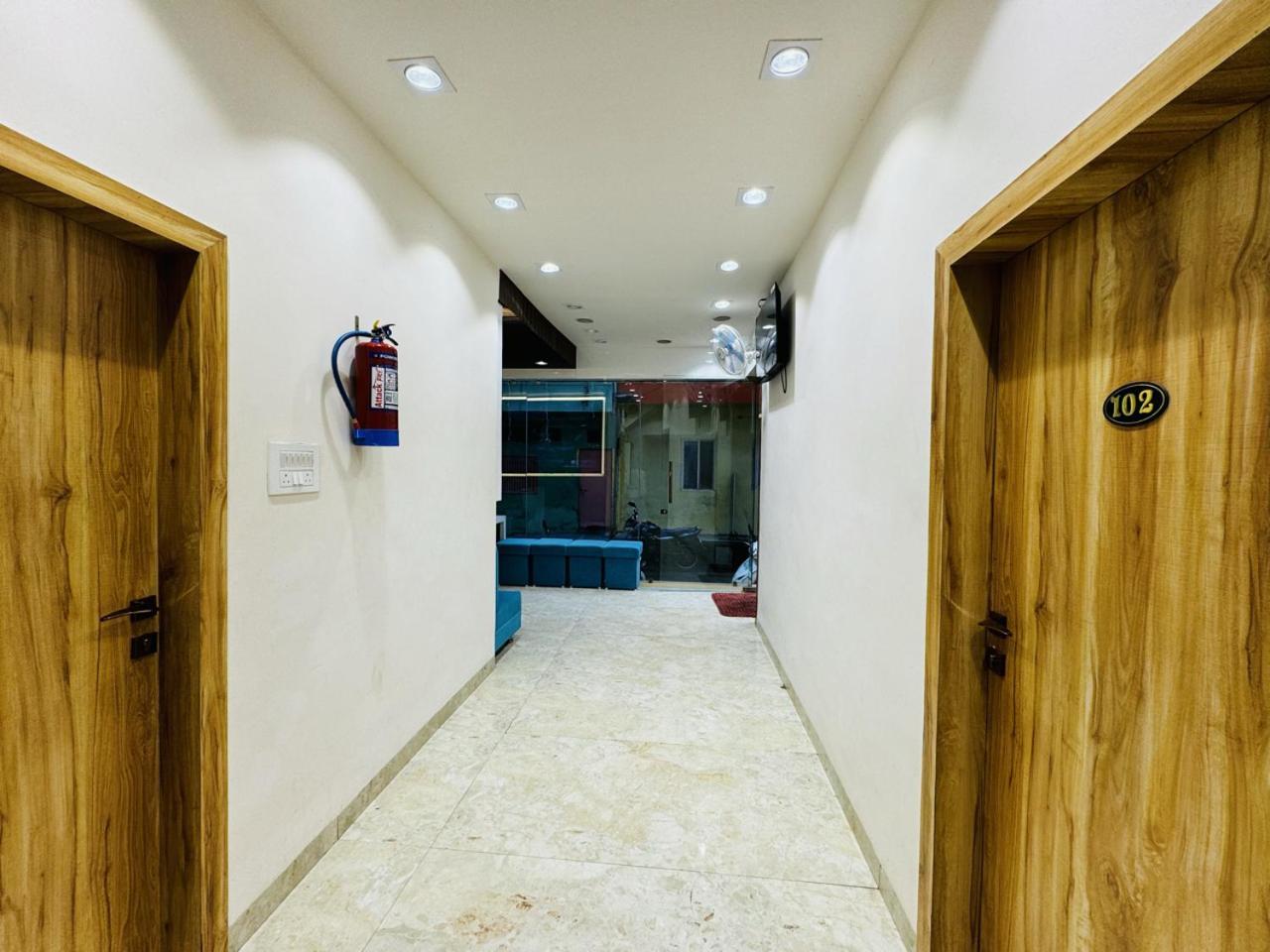 Hotel Shree Mahakal Krapa Ujjain Eksteriør billede