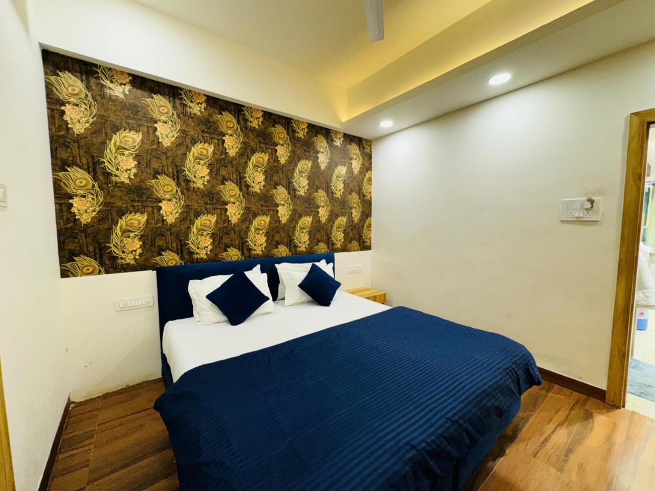 Hotel Shree Mahakal Krapa Ujjain Eksteriør billede