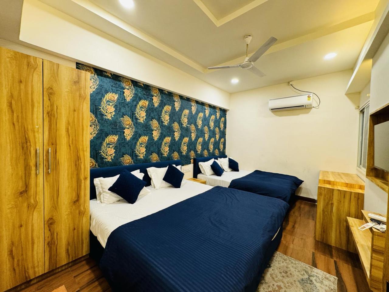 Hotel Shree Mahakal Krapa Ujjain Eksteriør billede